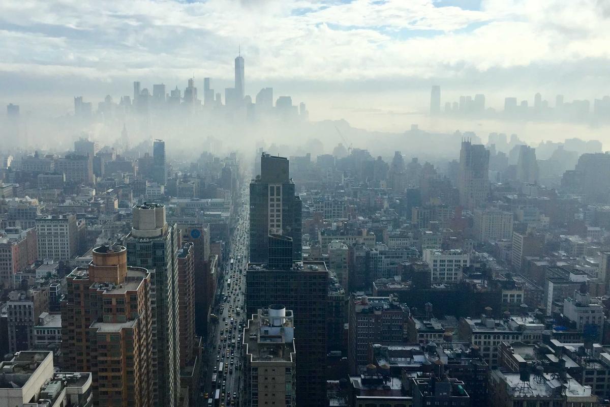 JPMorgan vs. The Neobanks: The $1.3 Trillion Deposit War